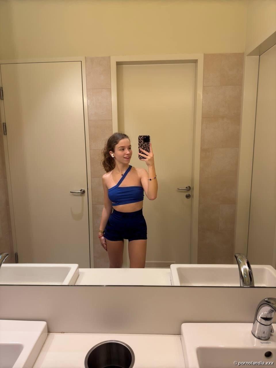 Naked White Ninfeta of the Natural Body - Foto 246856