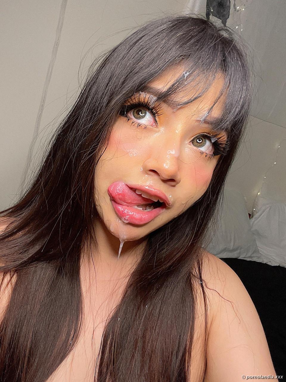 Japonese Naked Loves Cumshot en la cara - Foto 240045