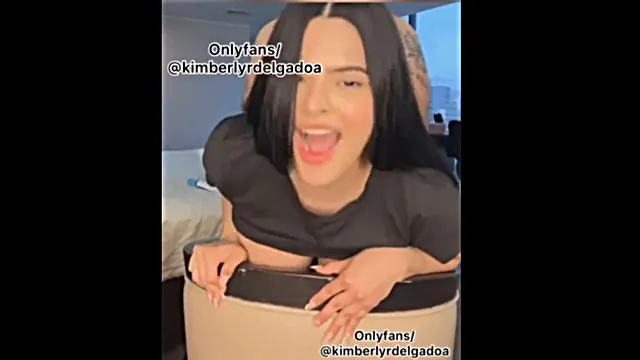 685 02:45 0% La Cara Kimberly Delgado dice que muy bien la pasa