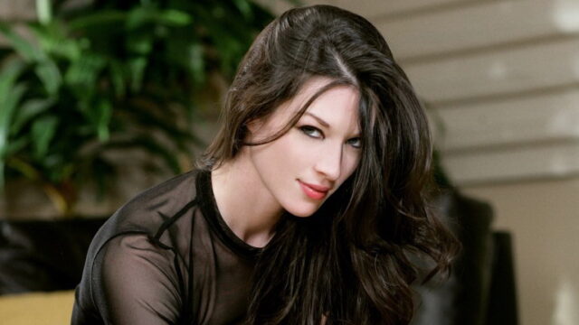 Nena cachonda se la follan duro