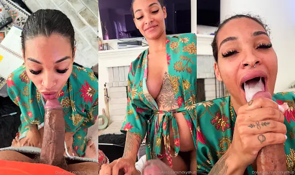Pregnant woman swallowing a huge Venuda cock
