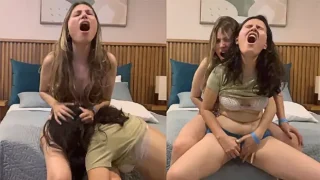 Nos Masturbamos Mutuamente Hasta Tener Orgasmo Ricos!!