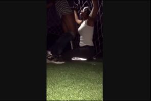 Negra mamadora sin manos